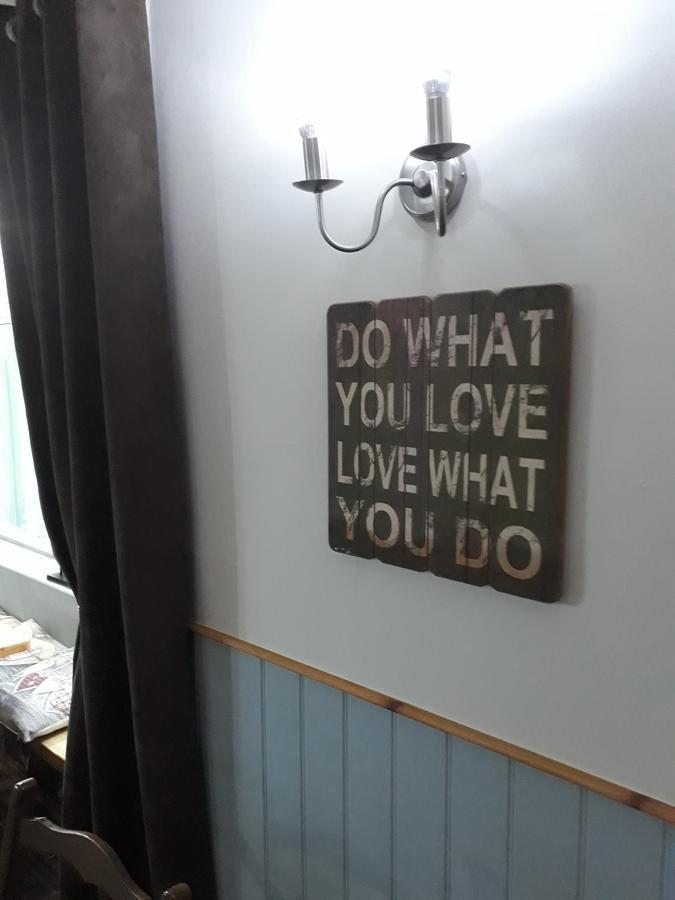 Ben Lawers Hotel Экстерьер фото